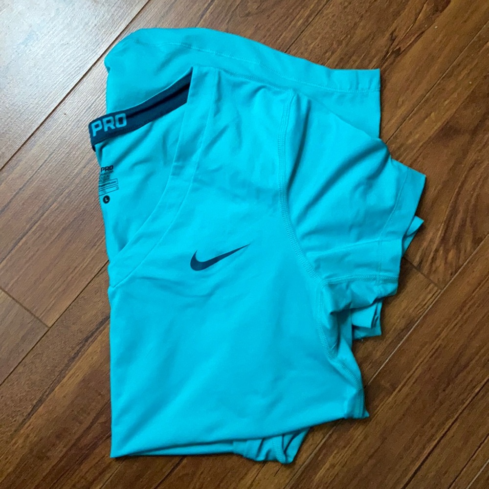 Nike pro blue T-shirt